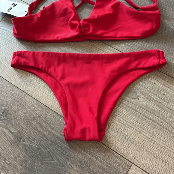 Fused Hawaii Bikini Set Red Lava Size XS NWT - Picture 2 of 8